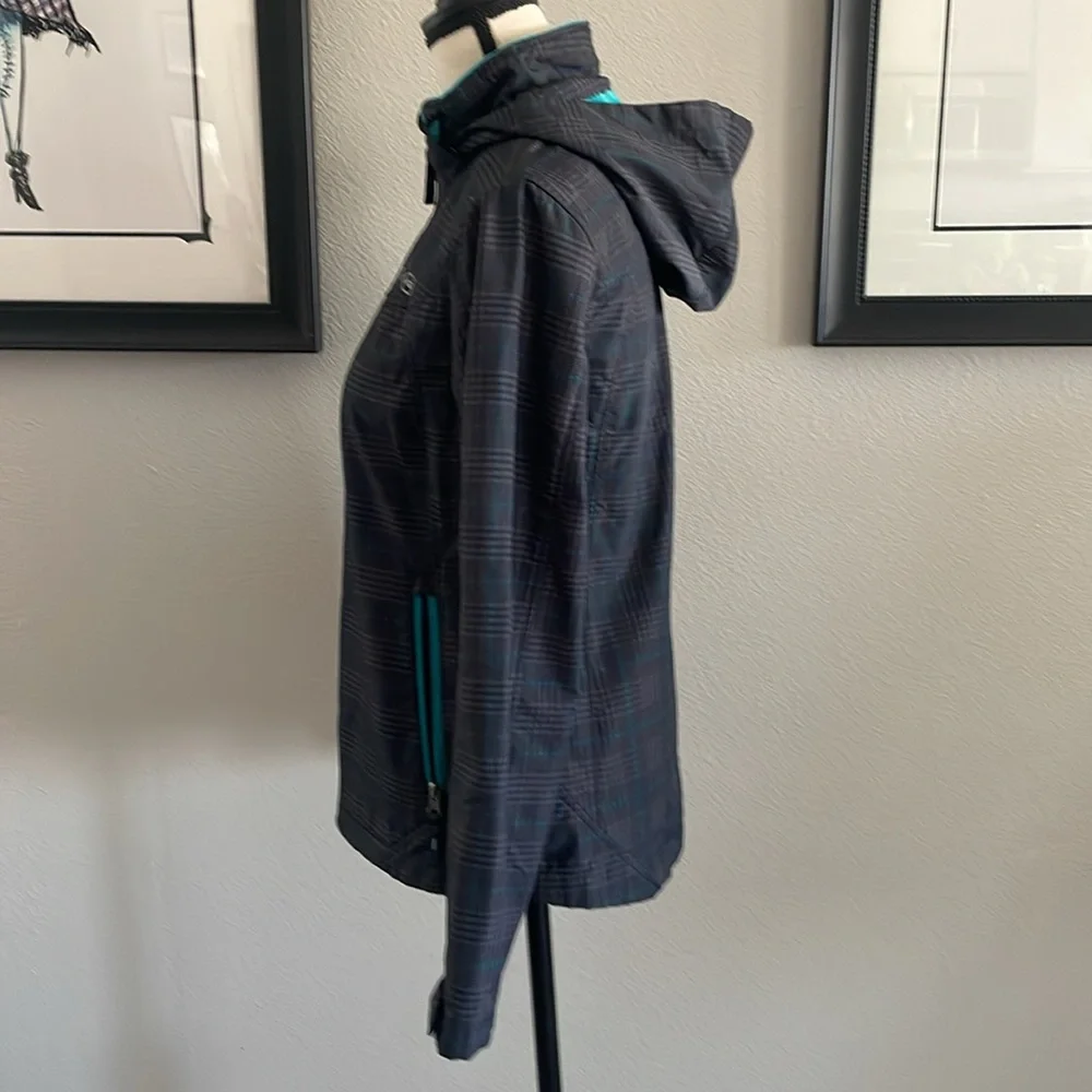 ♥️Free Country♥️ Black and Teal Checkered Jacket Size (Small)